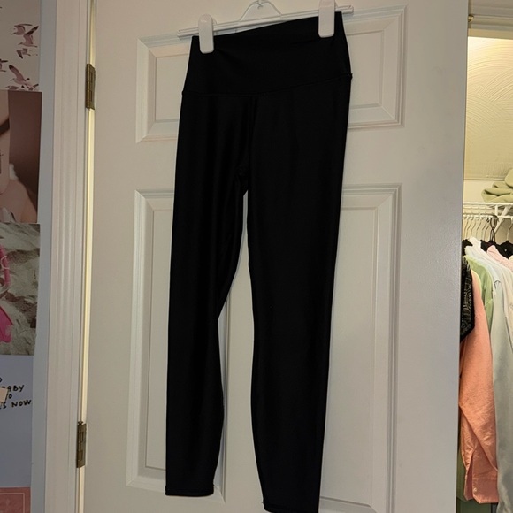 Alo Yoga 7/8 High-Waist Airlift Legging - Picture 5 of 6